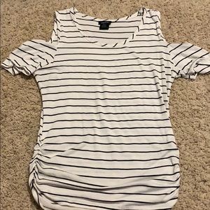 rue 21 cold shoulder tee